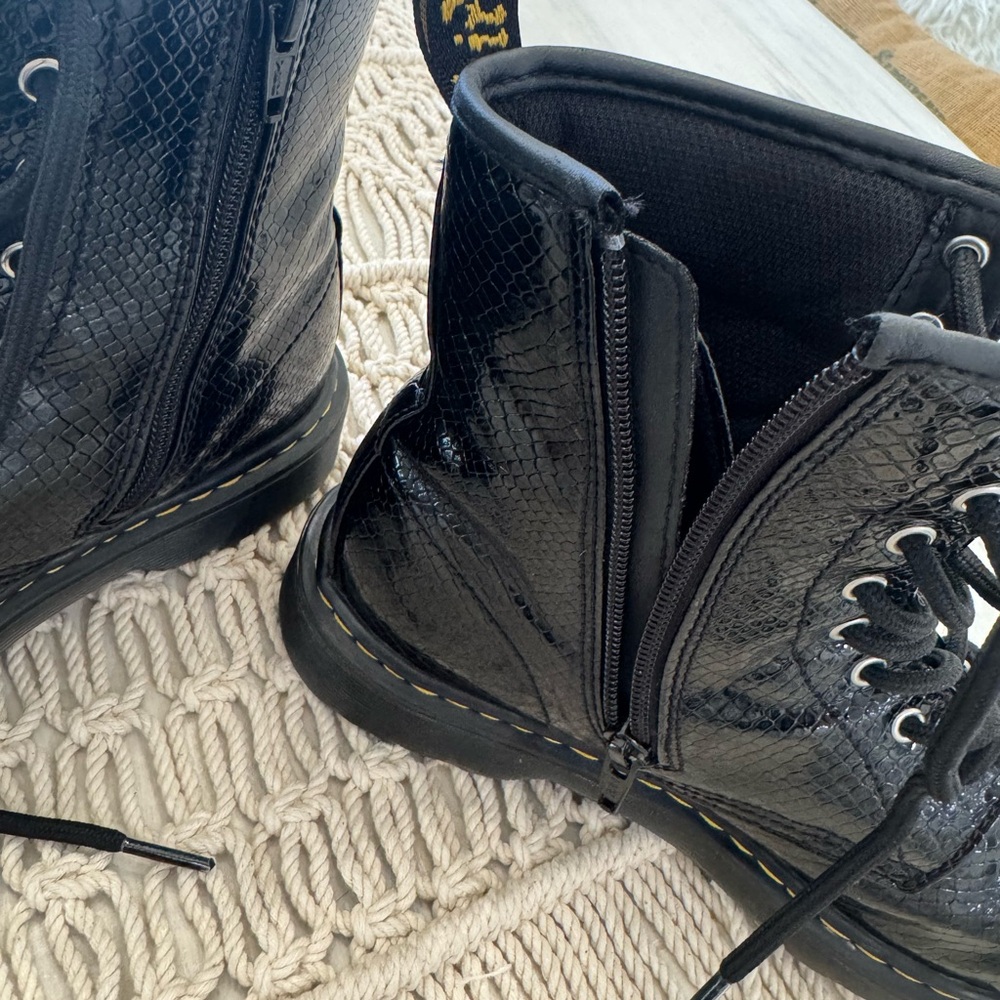 Doc Martens View 4